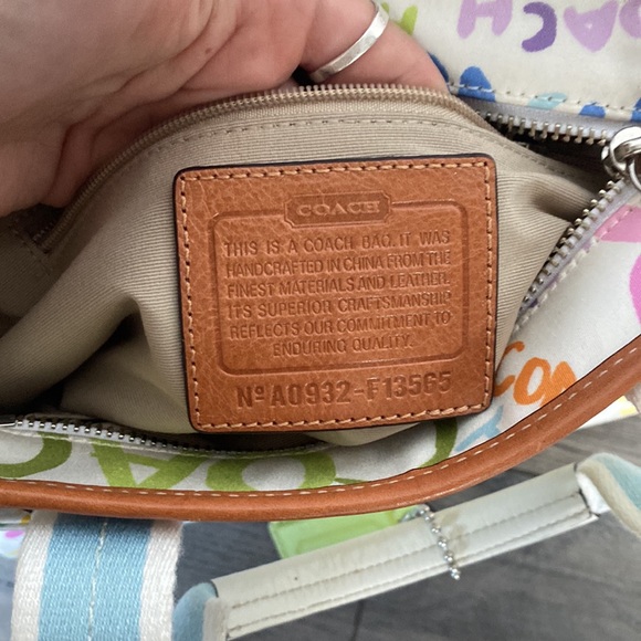 White Coach Scribble Graffiti Bag. - Picture 4 of 5